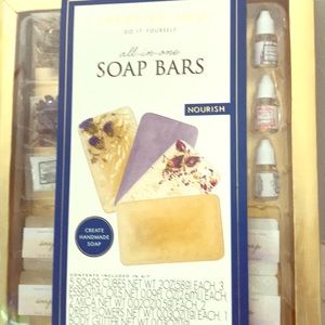 Soaps i don’t know what brand srry